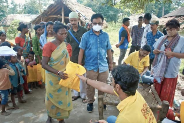 Individuals reached through community programs